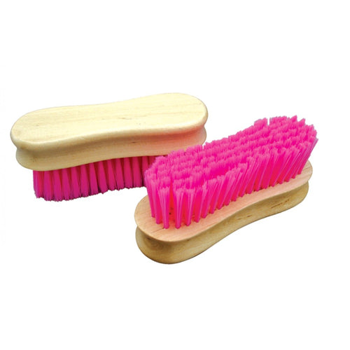 Brosse à visage en bois rose pour soins de la peau, conçue pour un nettoyage doux et naturel du visage.