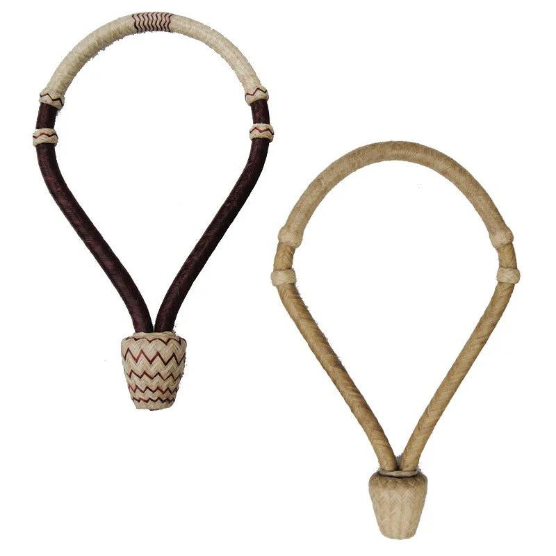 Accessoire Bosal Deluxe en rawhide de la marque Cavalier, en cuir naturel, pour le dressage et la conduite équestre.
