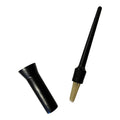 Brosse pour huiler les sabots avec capuchon, outil de soins pour chevaux, marque Centurion Supply, brosse en plastique avec couvercle.