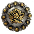 Concho Coloma en or doré de la marque Western Rawhide, accessoire décoratif avec motif traditionnel, visible en gros plan.