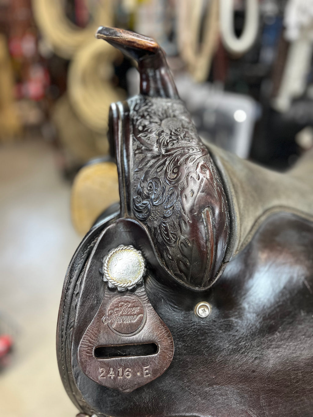 Selle western usagée Silver Supreme par ES Sellerie Western, vue latérale en cuir brun