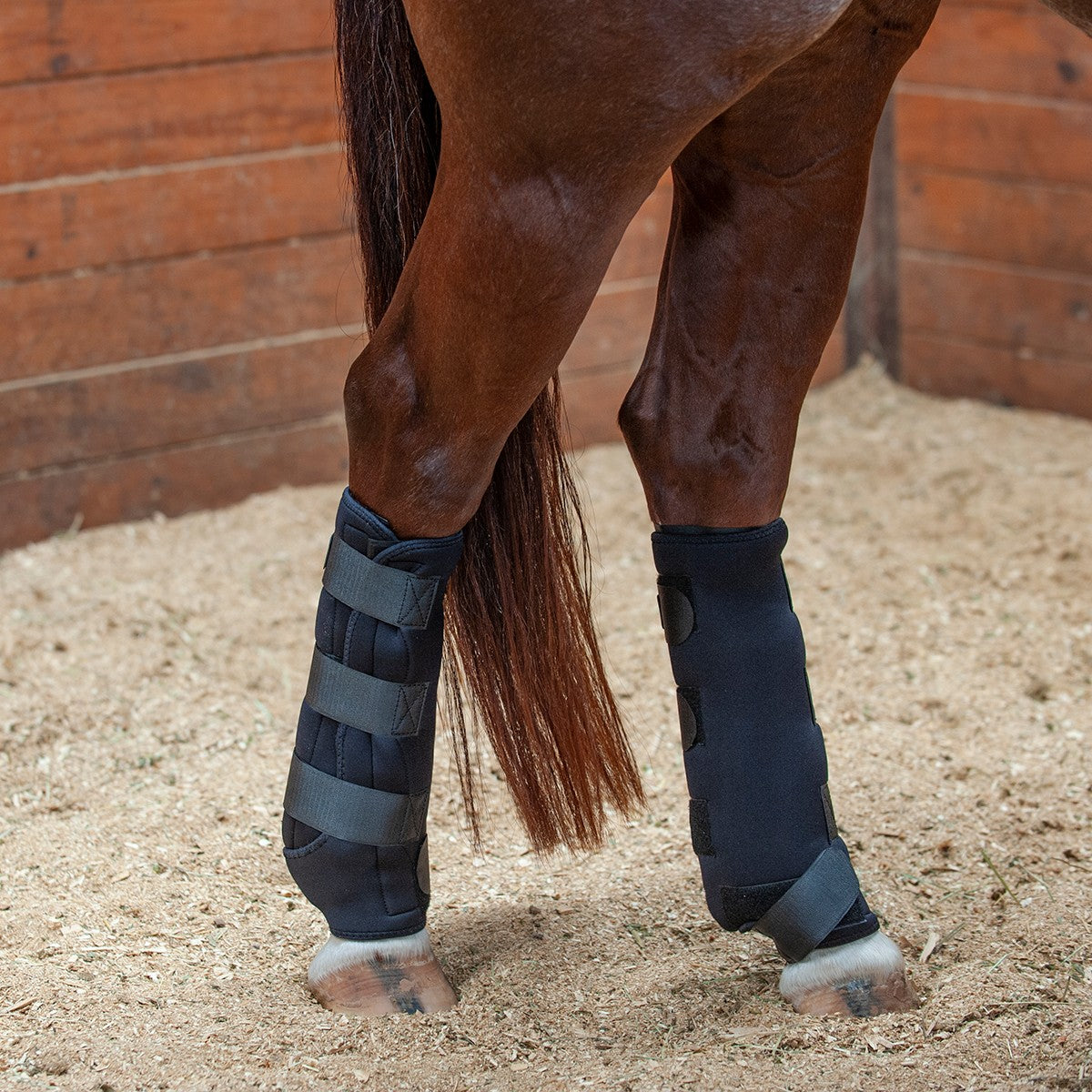 Bottes de glace Equibrand pour accessoires, avec semelle antidérapante et doublure isolante pour la sécurité en environment glacé.