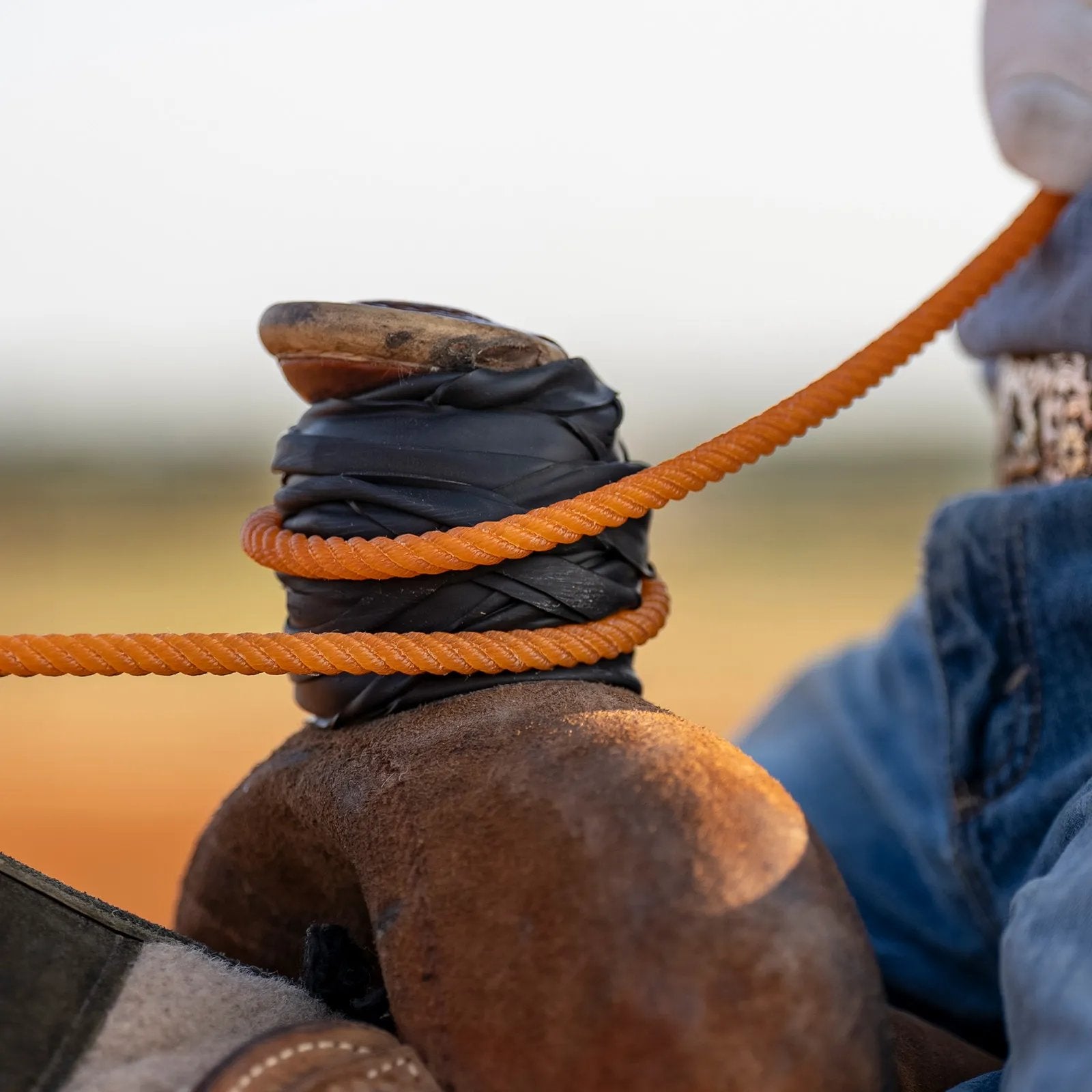 Paquet de 12 wraps Roper Dally pour pommeau, accessoires de fixation pour équipement équestre, par Equibrand.